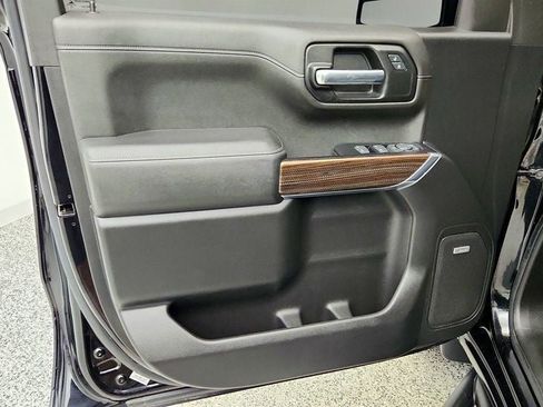 Used 2019 Chevrolet Silverado 1500 RST AWD/4WD image 10