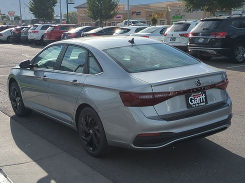 New 2025 Volkswagen Jetta SE image 8