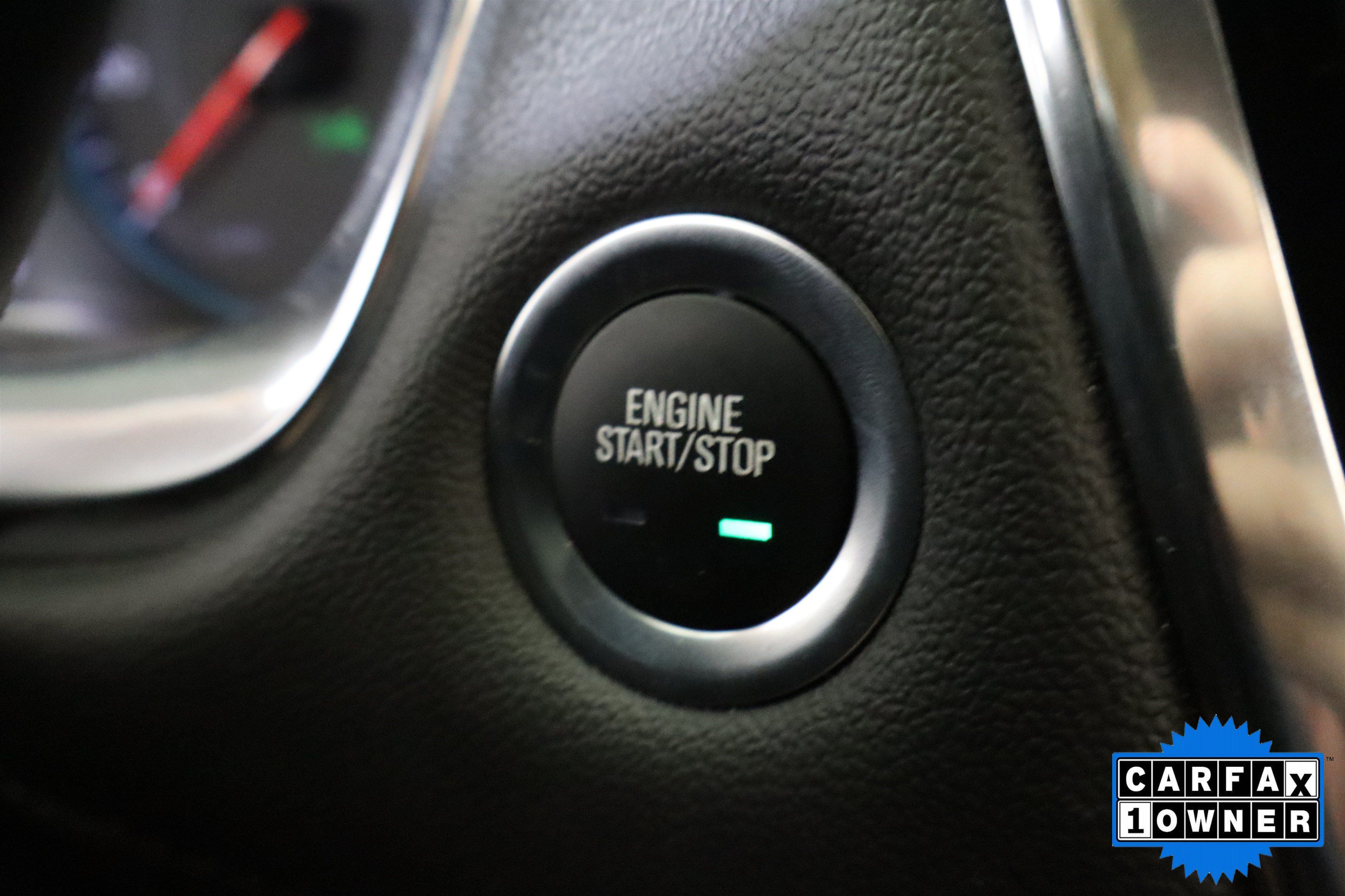 Used 2023 Chevrolet Traverse LT FWD image 32