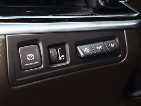 Certified 2022 Cadillac XT6 Sport w/ Technology Package image 28