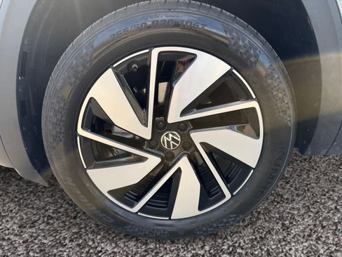 Used 2025 Volkswagen Atlas SEL image 14