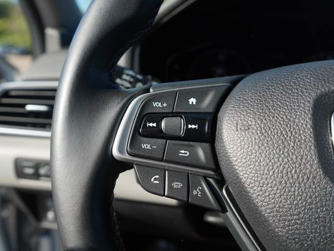 Used 2018 Honda Accord EX-L image 23