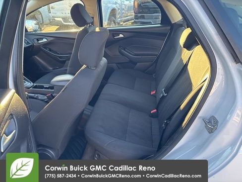Used 2017 Ford Focus SE image 22