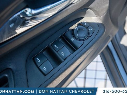Used 2024 Chevrolet Equinox LT FWD image 16