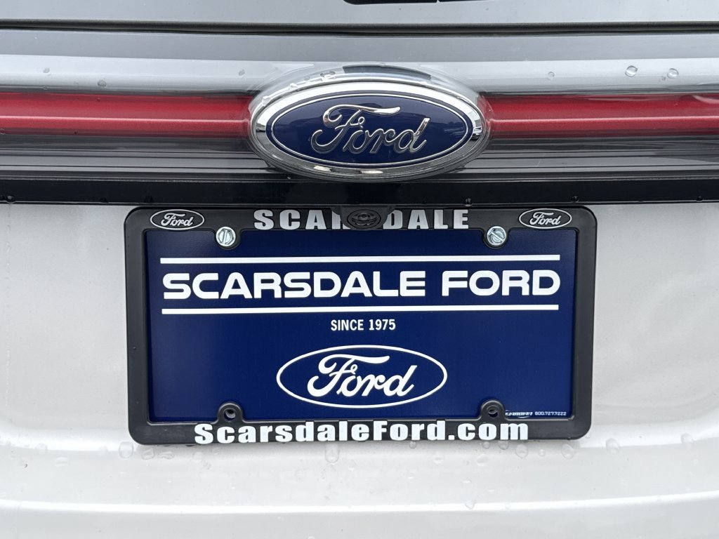 Used 2017 Ford Edge Titanium w/ Equipment Group 301A AWD/4WD image 46