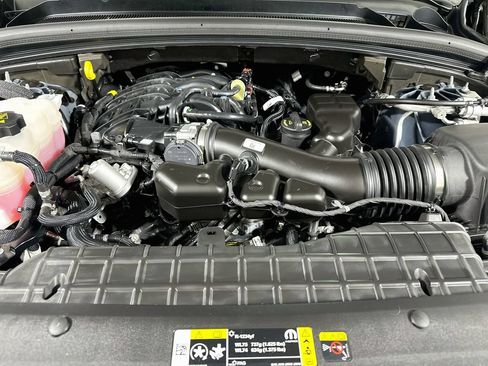 Used 2025 Jeep Grand Cherokee L Altitude AWD/4WD image 10