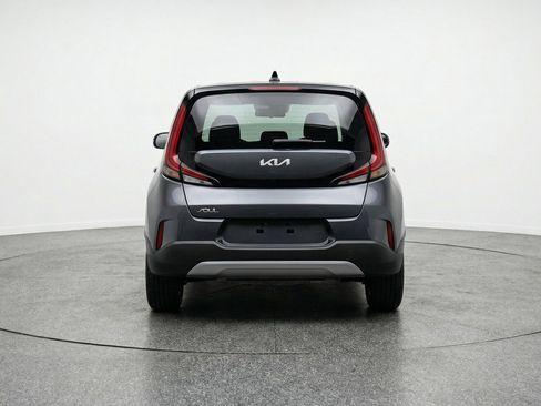 Used 2025 Kia Soul LX w/ LX Technology Package image 7