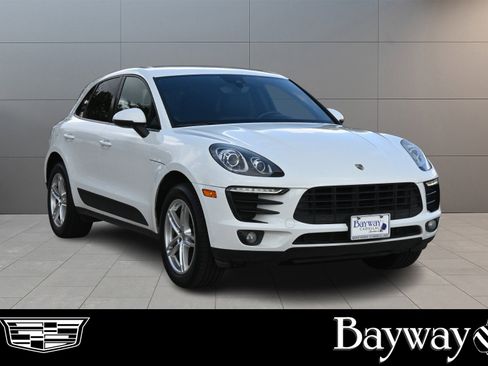 Used 2018 Porsche Macan image 3