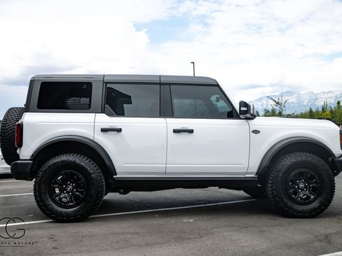 Used 2024 Ford Bronco Wildtrak AWD/4WD image 19