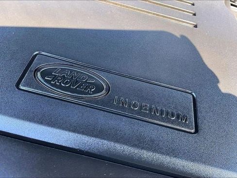 Used 2025 Land Rover Defender 110 S image 40