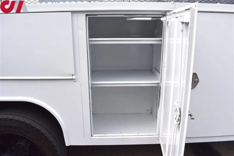 Used 2016 Ford F550 4x4 Regular Cab Super Duty image 29