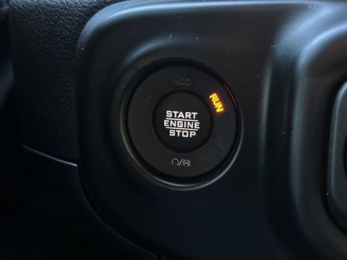 Used 2021 Jeep Wrangler Unlimited Rubicon AWD/4WD image 24