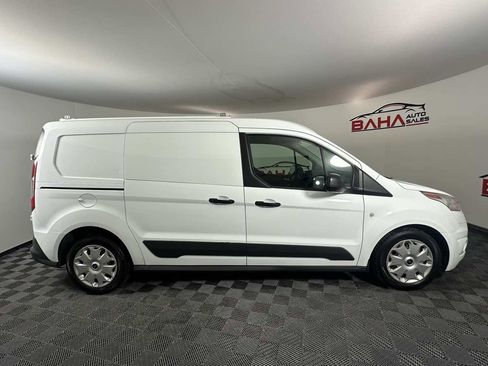 Used 2017 Ford Transit Connect XLT image 10