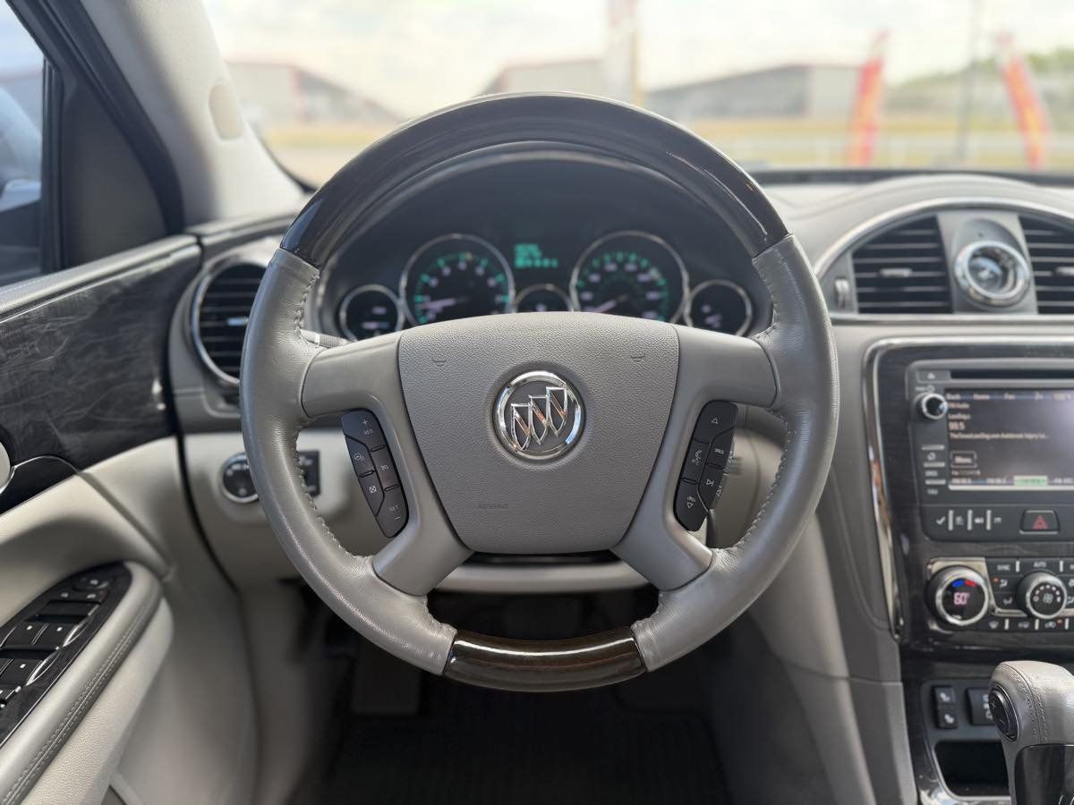 Used 2015 Buick Enclave Leather FWD image 10
