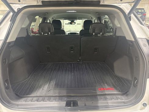 Used 2020 GMC Terrain SLT w/ Preferred Package image 14