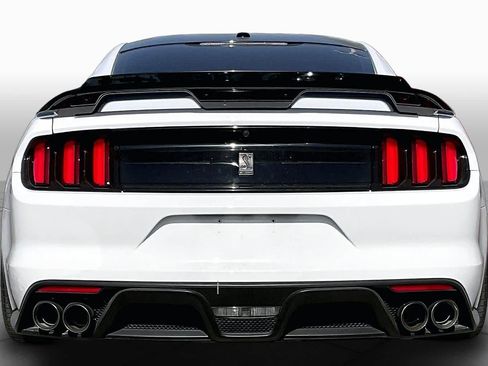 Used 2019 Ford Mustang Shelby GT350 w/ Technology Package RWD image 5