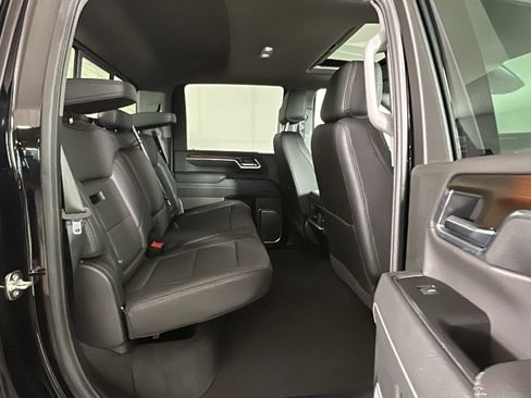 Used 2025 GMC Sierra 2500 Denali w/ Denali Reserve Package AWD/4WD image 35