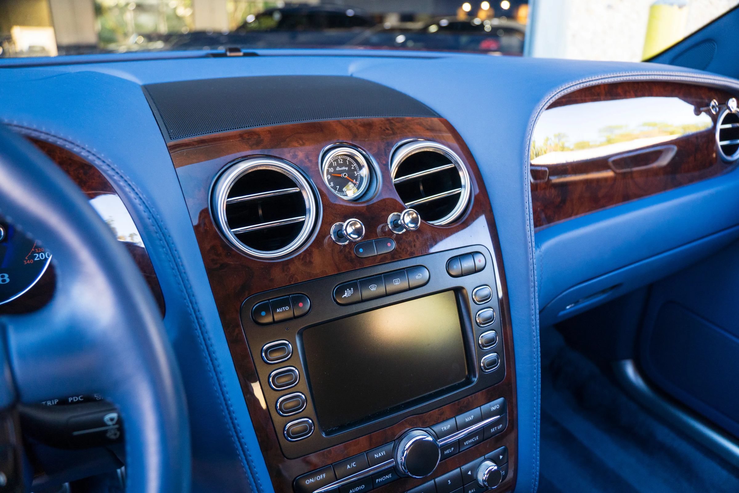 Used 2006 Bentley Flying Spur Flying Spur AWD/4WD image 34