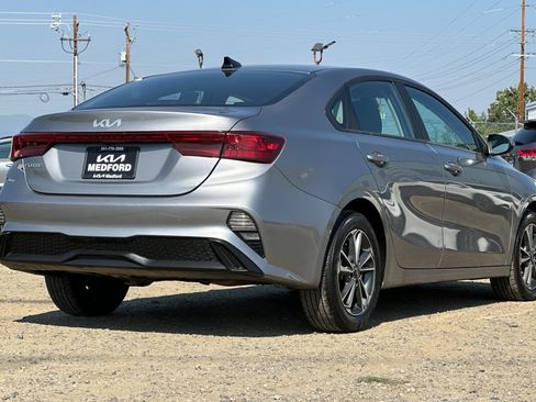 Used 2024 Kia Forte LXS FWD image 4