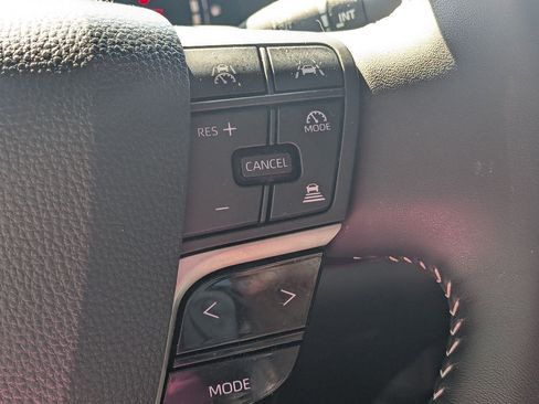 Used 2026 Toyota Camry SE w/ Convenience Package FWD image 18