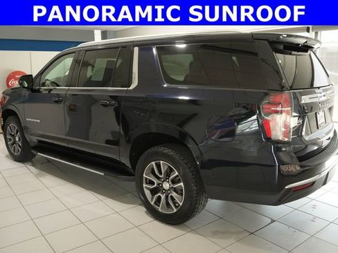 Used 2021 Chevrolet Suburban LT w/ Rear Media and Nav Package AWD/4WD image 4