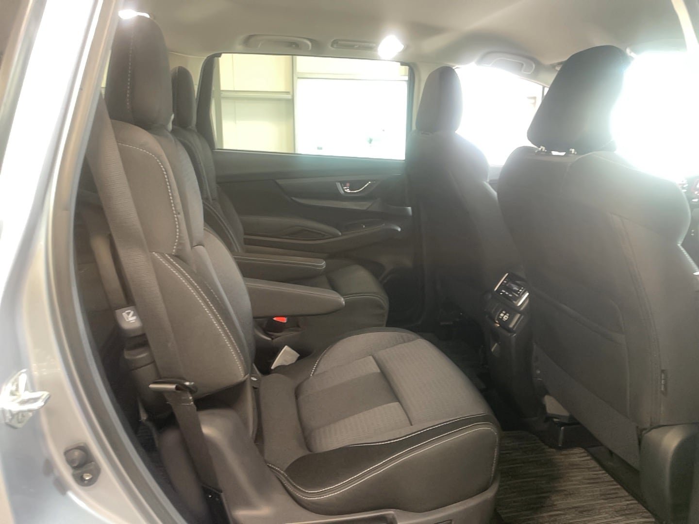 Used 2025 Subaru Ascent Premium AWD/4WD image 12