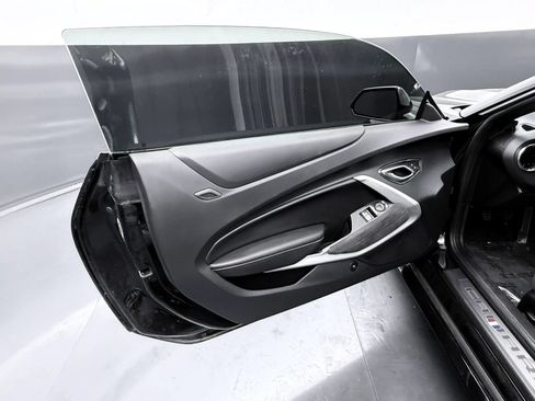 Used 2023 Chevrolet Camaro LT w/ LPO, Ground Effects Package RWD image 18