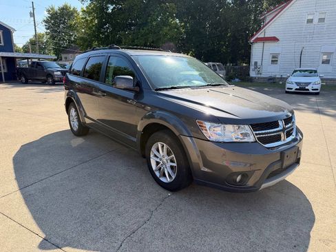 Used 2017 Dodge Journey SXT FWD image 5
