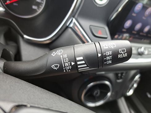 Used 2019 Chevrolet Blazer LT w/ Sun and Wheels Package image 22