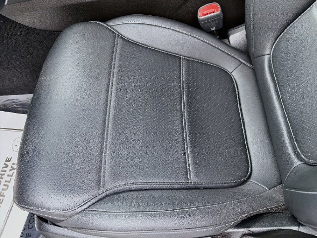 Certified 2025 Mercedes-Benz GLC 300 4MATIC image 20