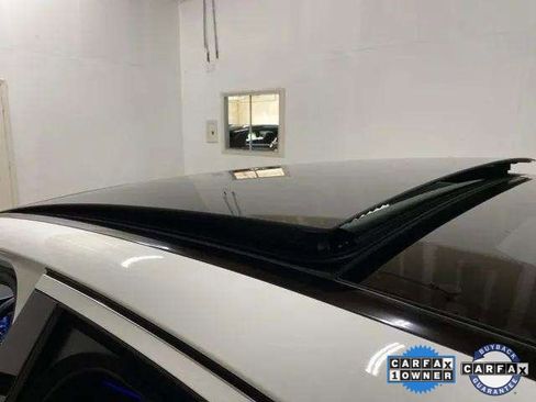 Used 2025 Mercedes-Benz E 350 Sedan image 26