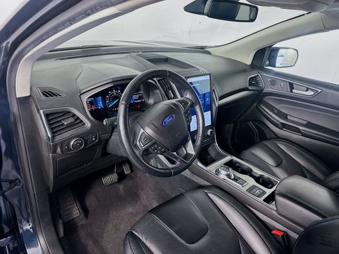 Used 2022 Ford Edge Titanium AWD/4WD image 9