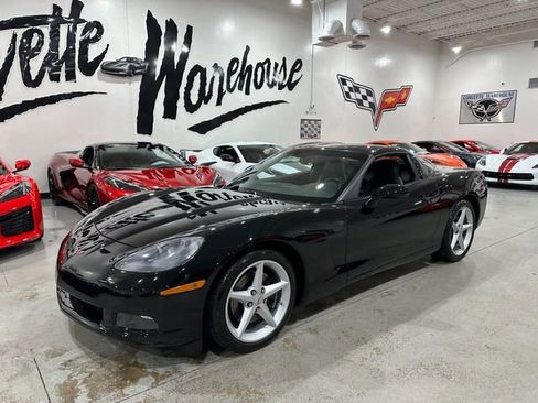Used 2011 Chevrolet Corvette Coupe w/ 1LT RWD image 22