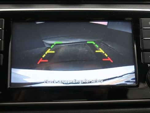 Used 2023 Nissan Versa S FWD image 30