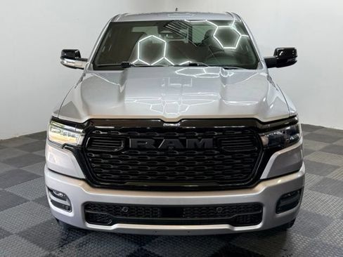 Used 2025 RAM 1500 Big Horn AWD/4WD image 4