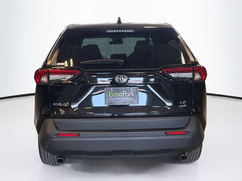 Used 2025 Toyota RAV4 LE AWD/4WD image 7