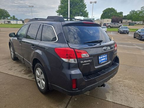 Used 2010 Subaru Outback 2.5i Premium AWD/4WD image 5