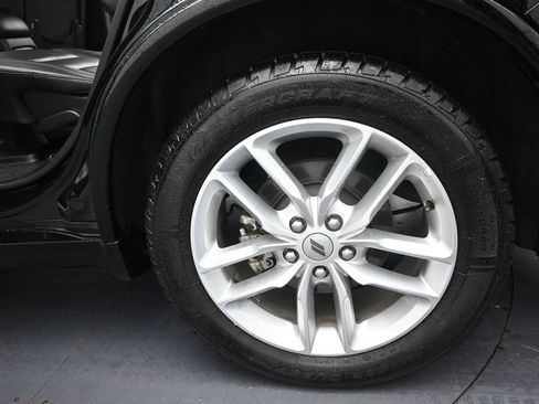 Used 2024 Dodge Durango GT RWD image 40