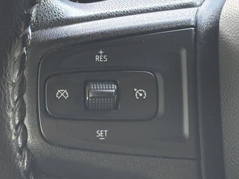 Used 2019 Chevrolet Silverado 1500 Custom Trail Boss w/ Custom Convenience Package AWD/4WD image 12