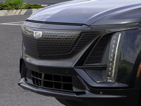 New 2026 Cadillac Lyriq Sport w/ LPO, Floor Liner Package AWD/4WD image 13