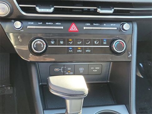 Used 2025 Hyundai Sonata SE image 10