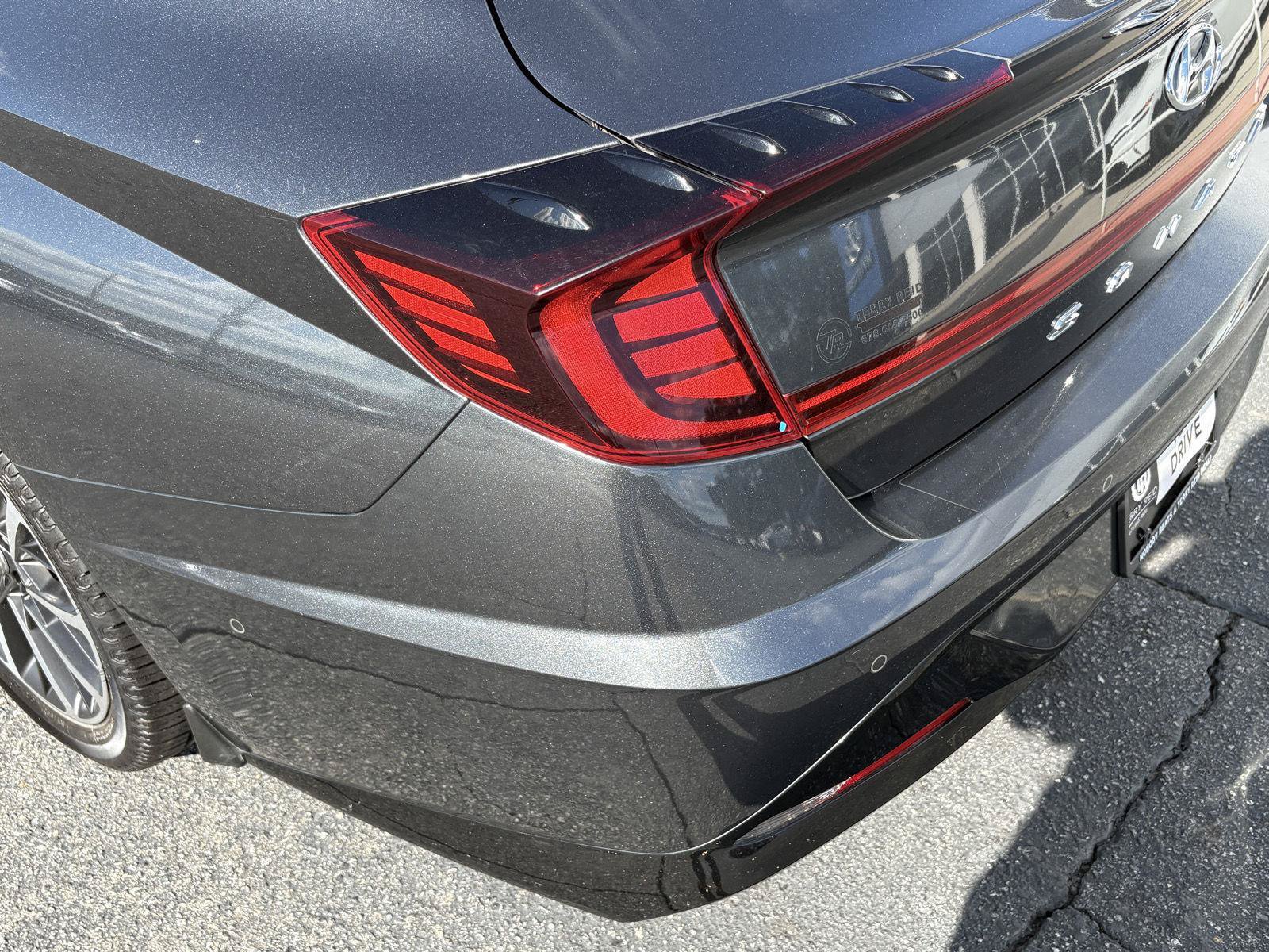 Used 2022 Hyundai Sonata Limited FWD image 14