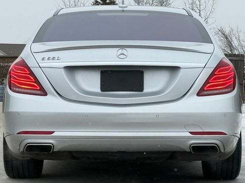 Used 2015 Mercedes-Benz S 550 Sedan image 4