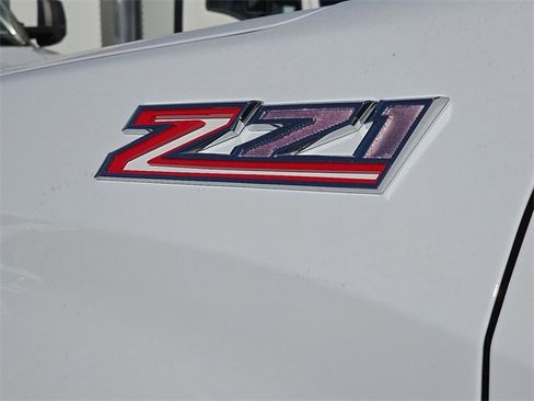 New 2026 Chevrolet Silverado 1500 RST w/ Z71 Off-Road Package image 7