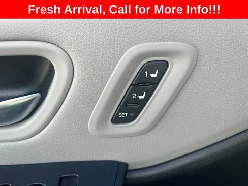 Used 2025 Honda Pilot EX-L image 19