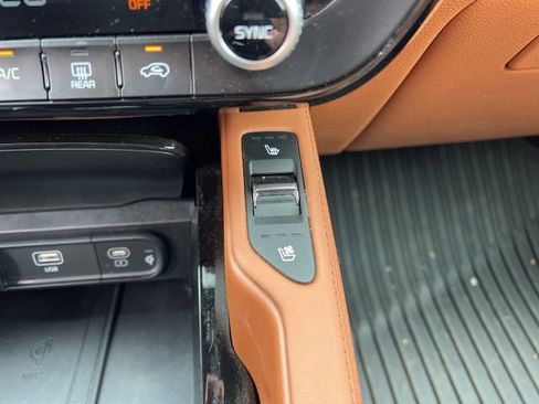 Certified 2025 Kia Telluride SX Prestige X-Line AWD/4WD image 26
