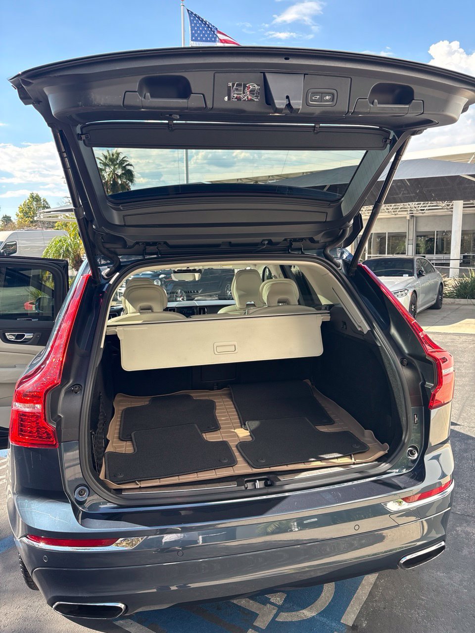 Used 2020 Volvo XC60 T5 Inscription AWD/4WD image 11