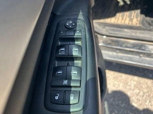 Used 2013 Jeep Grand Cherokee Trailhawk AWD/4WD image 15