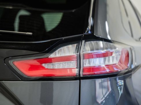 Used 2021 Ford Edge ST AWD/4WD image 6