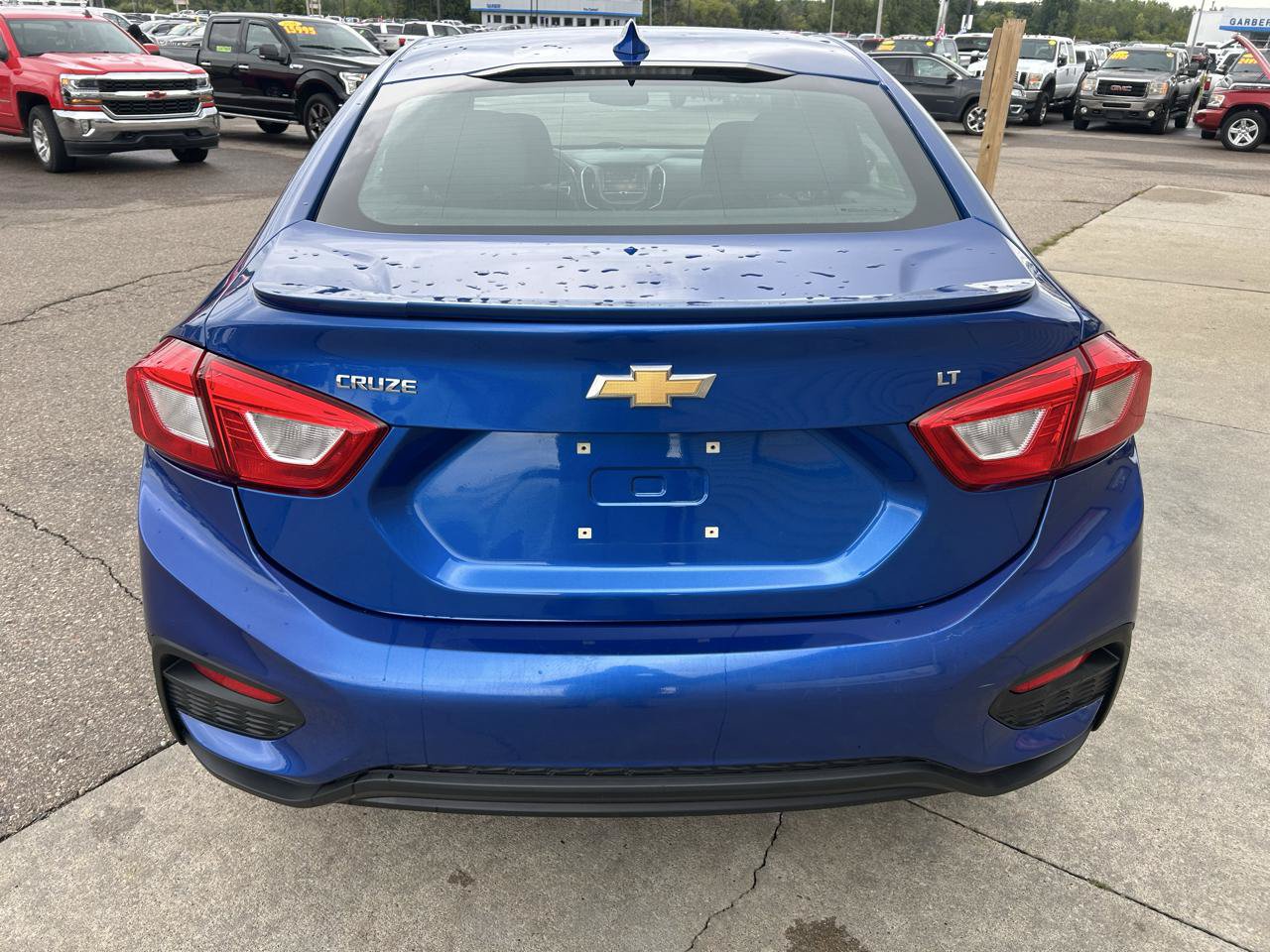 Used 2018 Chevrolet Cruze LT w/ Convenience Package FWD image 6